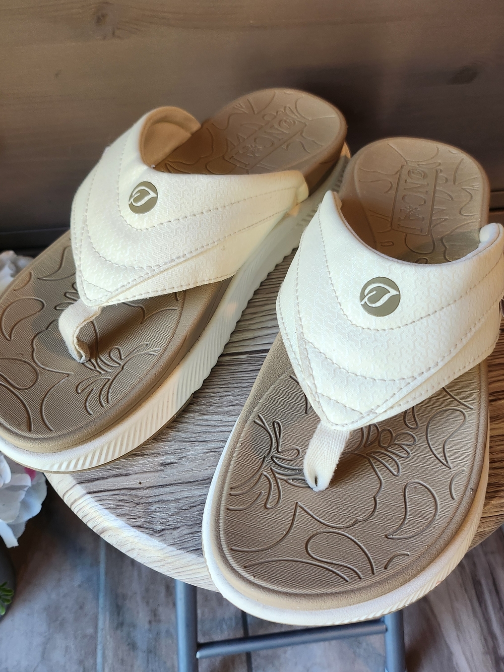 ONCAI ORTHOPEDIC CUSHION RECOVERY FLIP FLOP WOMENS SIZE 9.5 - Picture 3 of 8
